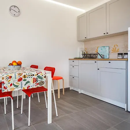 Lovely In Krk With Wifi Apartment *